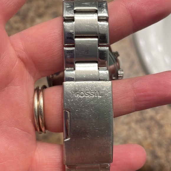 Women’s Fossil Watch - Picture 3 of 4